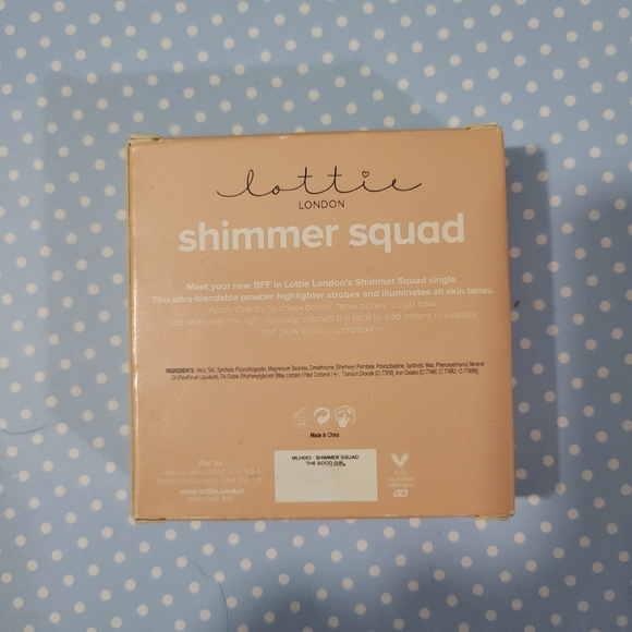 Powder Highlighters - Picture 5 of 7